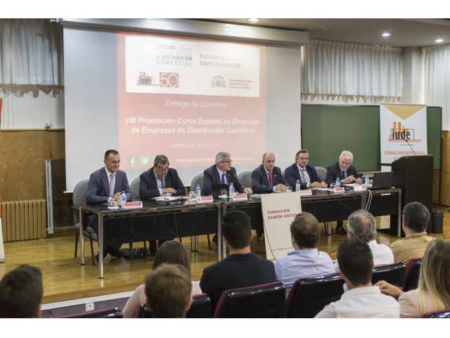 Ya disponibles las conclusiones de la conferencia impartida por D. Amadeo Petitbó sobre 